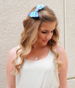 Loose, long waves and a cute bow!